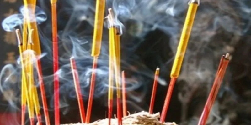 Tỏ lòng thành kính với tổ tiên là bí kíp xả xui đánh đề hiệu quả